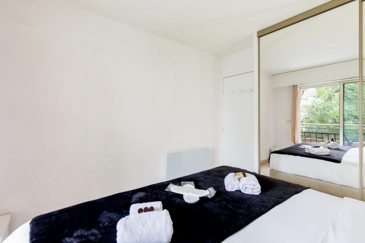 Select Home Yourhosthelper Cannes Esterno foto